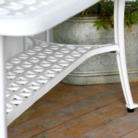 Vista previa: White metal claire garden side table 1