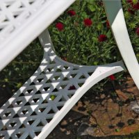 Vista previa: White claire aluminium garden side table 5