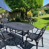 Vista previa: June 4 seater in a customers garden on decking